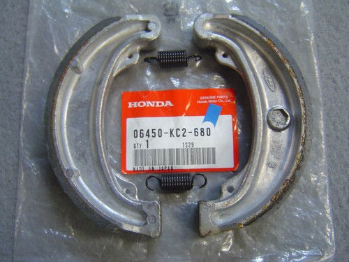 Brake shoe set - (d140, 25)