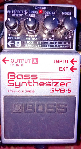 Boss bass synthesiser - syb-5,