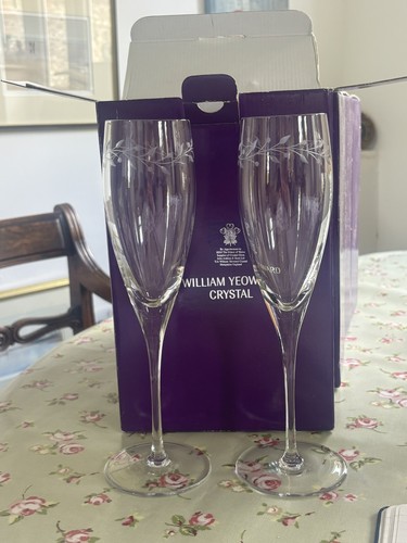 Stunning champagne flutes - stunning,