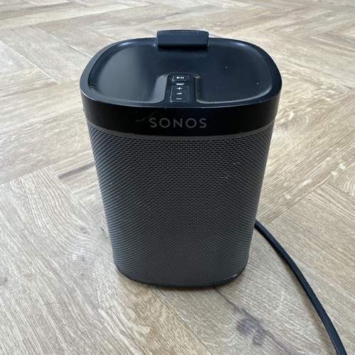 Sonos play with flexson wall - play,