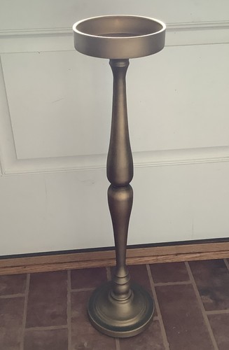 Bronze like pedestal martini - pedestal,