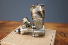 ENYA 19-V Model 4005 2 Stroke