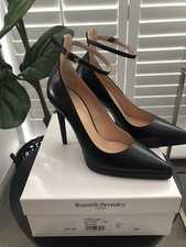 Russell & Bromley 39 (6)