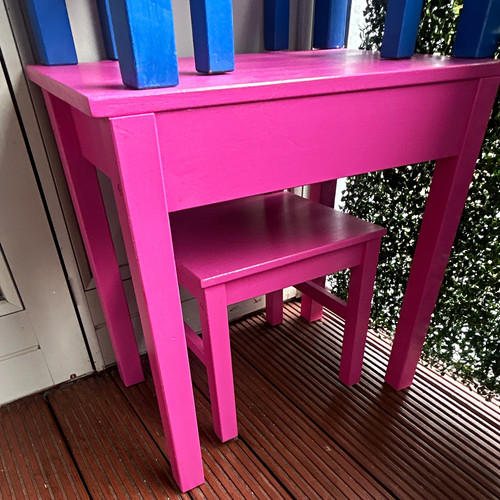 Painted pink wooden nesting - painted,