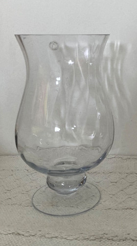 Large clear glass pedastal - large,
