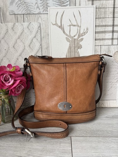 Lovely fossil maddox crossbody - fossil,