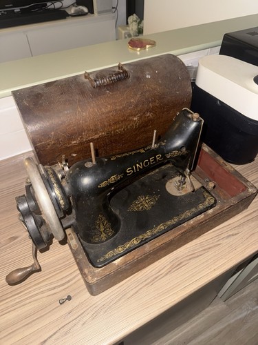 Singer sewing machine - sewing, 1924