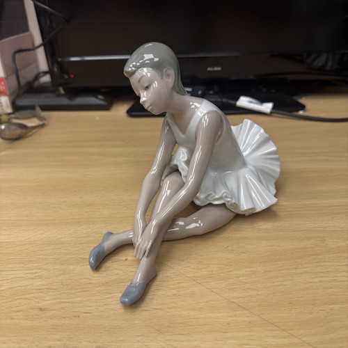 Lladro nao seated ballerina - seated,