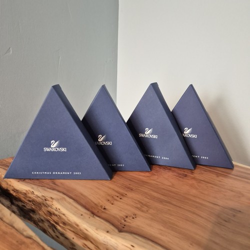 Swarovski empty triangle - 4,