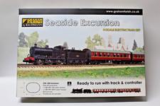 Graham Farish 370-180 N Gauge SEASIDE EXCURSION Electric Train Set - DCC Ready