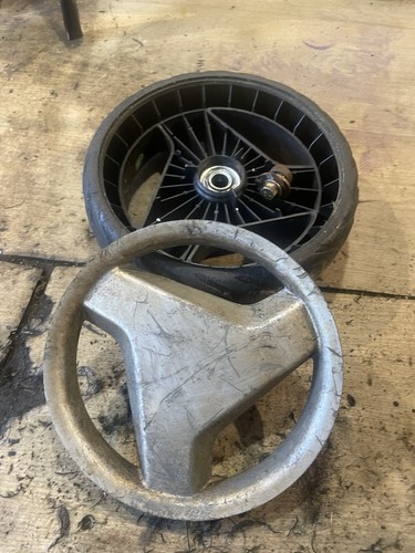 Front wheel trim - 1,