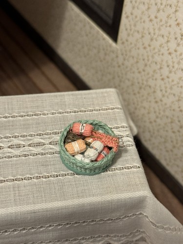 Dolls house furniture 12 - furniture, 1/12