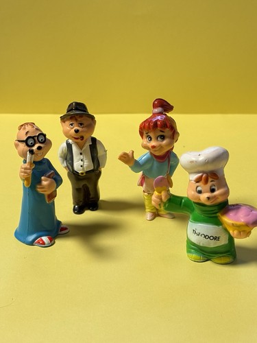 Vtg chipmunks figures set - vtg,