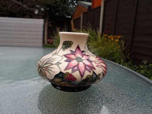 Moorcroft bramble revisted - ,
