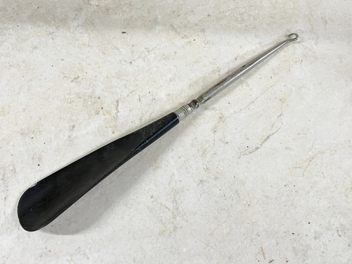 Vintage shoe horn - horn, button