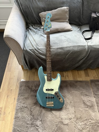 Rare fender squier james - rare,