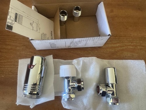 Chrome thermostatic radiator - ,
