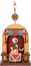 Disney Daisy Duck Legacy