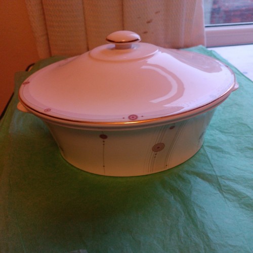Wedgwood satin vegetable - wedgwood, satin.