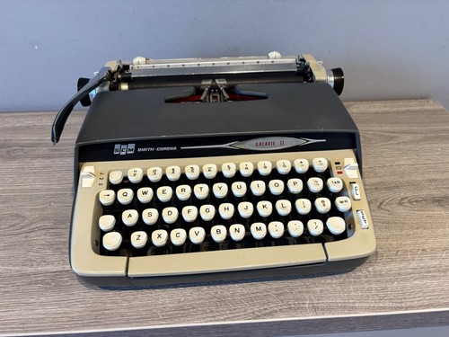 Vintage smith corona scm - smith,