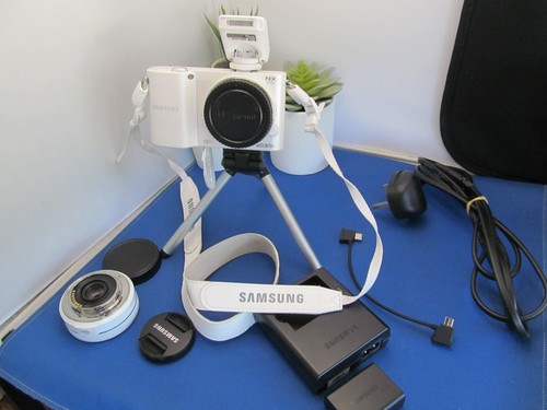 Samsung mirrorless slr nx1100 - mirrorless,
