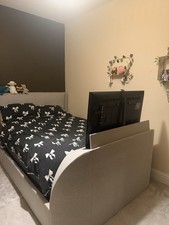 King Size TV Bed