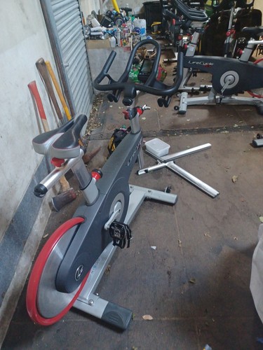 Life fitness spin bike - life,