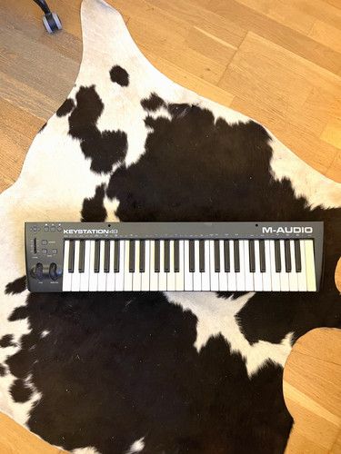 Audio keystation midi - m-audio,