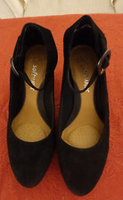 Clarks Softwear Size 6 Black