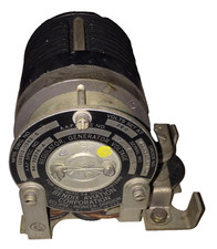 WW2 Bendix Aviation Corp Regulator Voltage DC Generator 26-30V 1589-1-C