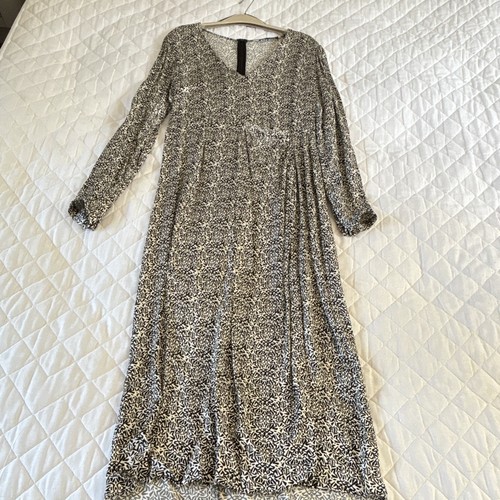 Zara black white abstract - zara,