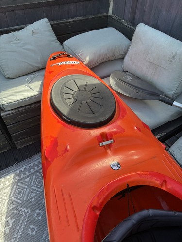Pyranha fusion kayak smaller - kayak,