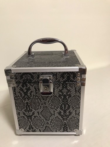 Nucliec cube style small - style,