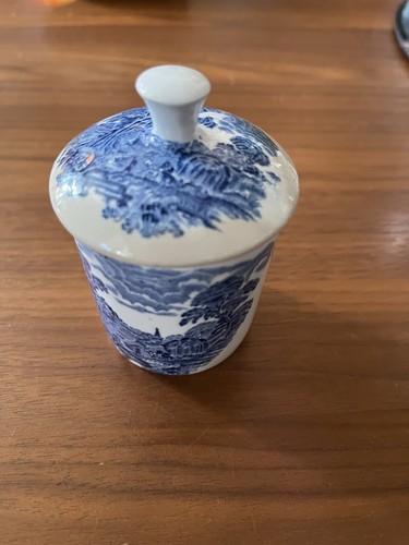 Woodland wedgwood vintage pot - vintage,