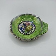 Small Green Maling Spring Time