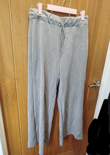 Kyodan grey elastic waist wide