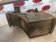 Hydraulic oil tank / cap