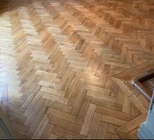 Parquet Flooring SOLID OAK Herringbone 500x70x22mm. Beautiful Nature Grade.