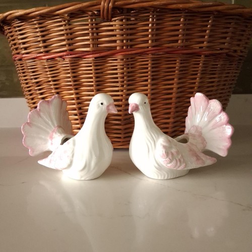 Pair pink and white doves - a,
