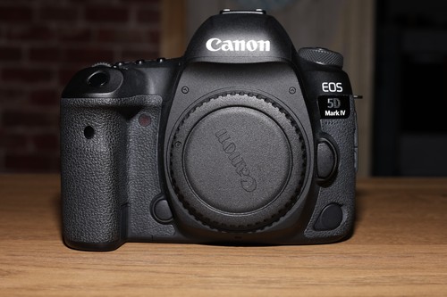 Canon eos mark body - body, ef
