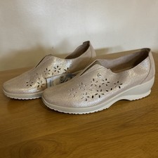 Brand New With Tags Fly Flot