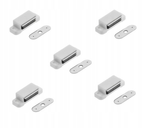 Magnetic catch cupboard door - cupboard,