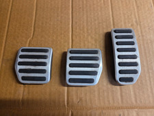 Volvo V70 P3 R Design Pedal