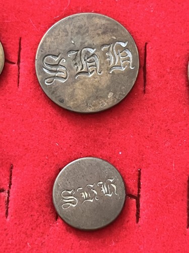 Hunt livery buttons - hunt, buttons.