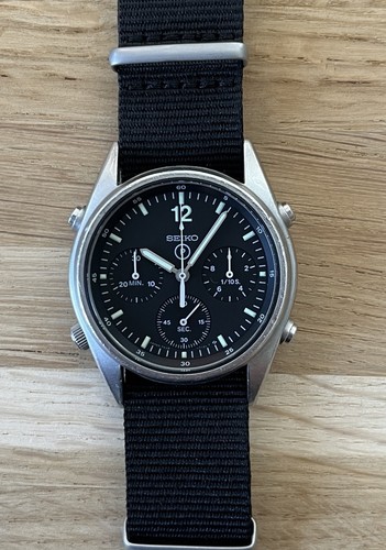Vintage 1990 seiko men - vintage, men's