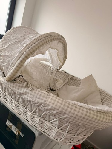 Izziwotnot wicker moses basket - izziwotnot,