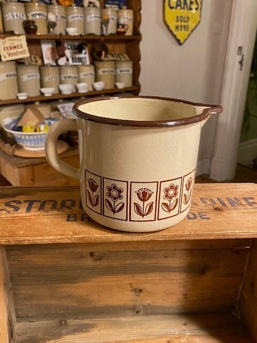 Vintage cream enamel large jug - cream,