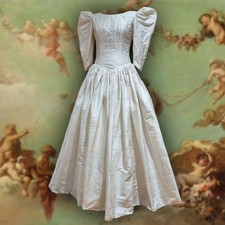 Vintage 1980s SILK Princess Ballgown Wedding Dress With Train Fits 10