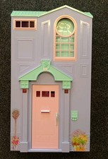 Vintage Barbie 2002  Townhouse