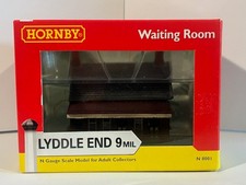 Hornby N8001 Waiting Room -